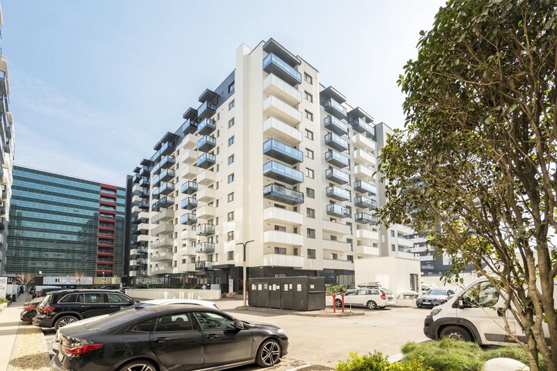 Cortina North, comision 0%, apartament 3 camere 82 mp cu parcare subterana la pret oportunitate